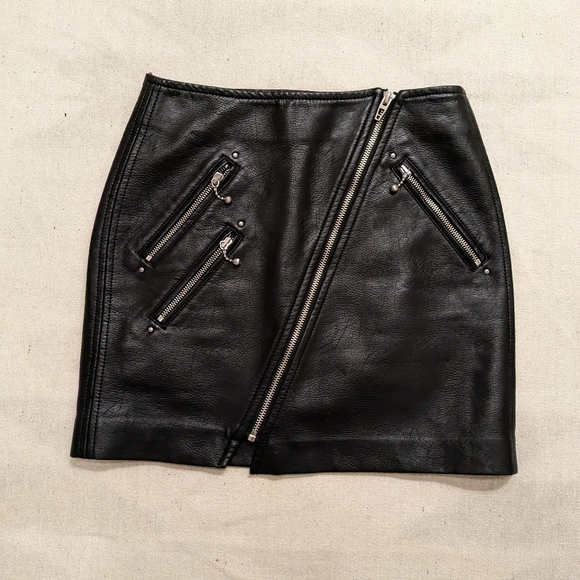 Black NYC/Free People vegan leather mini skirt - Picture 7 of 8
